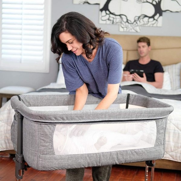 Mika Micky Bedside Sleeper Bassinet